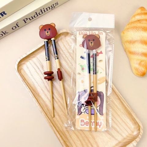 Đũa tập ăn hình gấu Bermy (màu ngẫu nhiên)