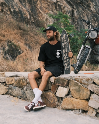 FIVEX CUT THE CLUTCH TEE - BLACK