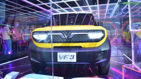 Tại Sao VinFast VF 3 Lại Là Cơn Sốt Tại Việt Nam? 5 Lý Do Khiến Mẫu Xe Điện Mini Này Được Săn Đón Nhất 🇻🇳⚡