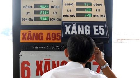 ⛽️ Tiết Kiệm Thông Minh: Dùng Xăng A92 Hay A95 Lợi Hơn Cho Xe Của Bạn? Phân Tích Toàn Diện Chi Phí &amp; Hiệu Suất Động Cơ