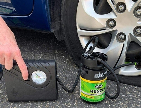 🚗 Lốp Xe Bị Xịt/Thủng Giữa Đường? Hướng Dẫn Chi Tiết Cách Vá Lốp Ô Tô Khẩn Cấp Bằng Bộ Kit và Keo Tự Vá Lốp Xe Hơi