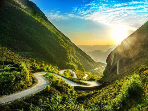 Khám phá Top 5 cung đường phượt ô tô đẹp nhất Việt Nam