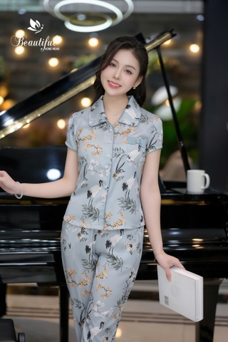 Y658C Lụa satin quần dài XANH con hạc cổ sen vòng sau