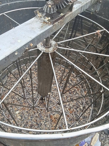 tại sao nói mật ong nuôi tầng trệt không đảm bảo vệ sinh