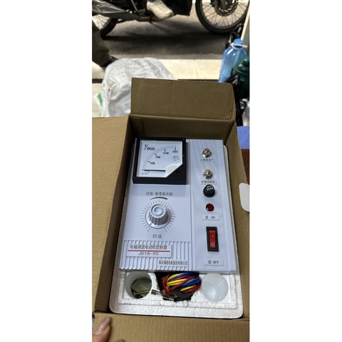 Bộ điều tốc điều khiển động cơ VS JD1A- 90 động cơ xoay chiều tốc độ động cơ giá  tốt