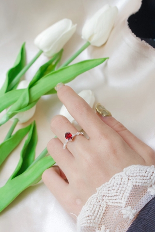 Nhẫn Princess Garnet De Luna