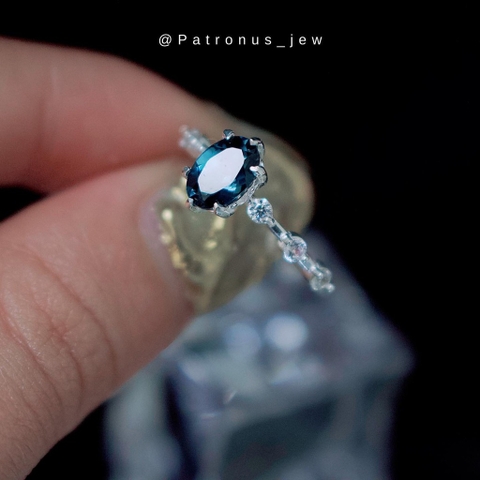 Nhẫn Princess Topaz London De Luna