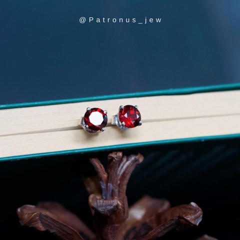 Bông Tai Garnet De Luna