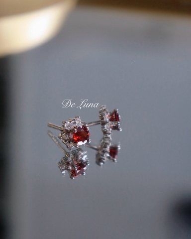 Bông Tai Đá Garnet Cách Điệu Chuôi Đẩy De Luna