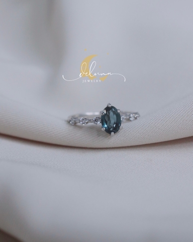 Nhẫn Princess Topaz London De Luna