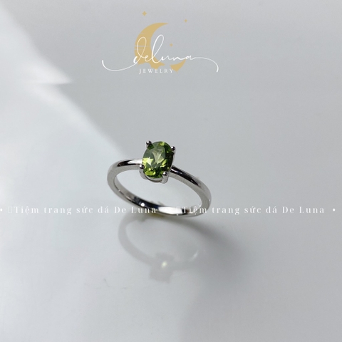 Nhẫn Simple Peridot Oval