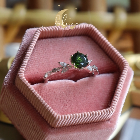 Nhẫn Poseidon Đá Diopside De Luna