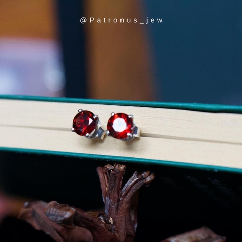 Bông Tai Garnet De Luna