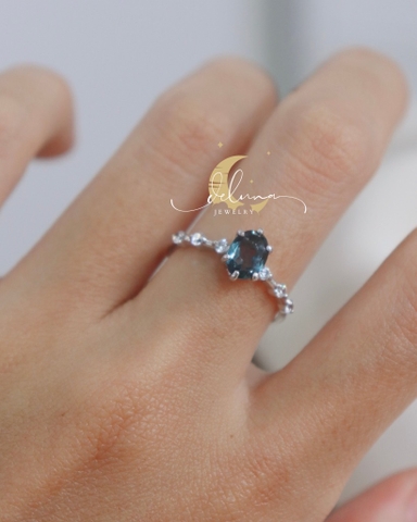 Nhẫn Princess Topaz London De Luna