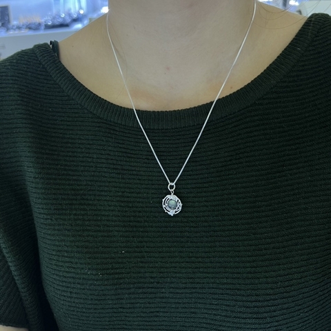 Dây Chuyền Lồng Hoa De Luna