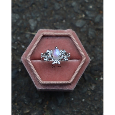 Nhẫn Vương Miện Đá Moonstone De Luna Jewelry