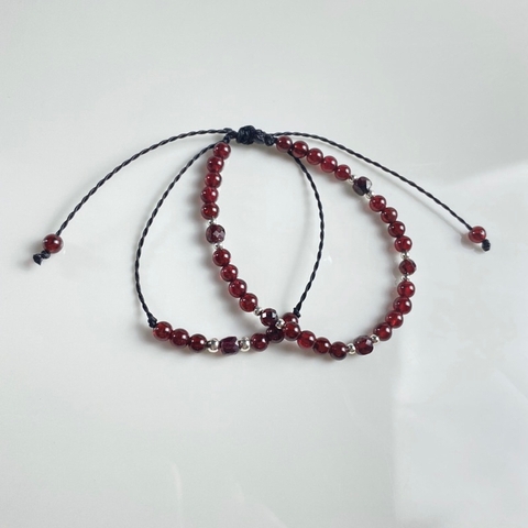 Vòng Tay Sáp Garnet Tròn 4mm VTSG24A De Luna