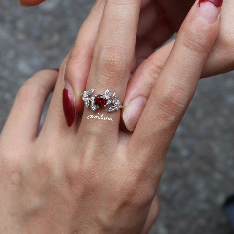 Nhẫn Floral Đá Thiên Nhiên De Luna