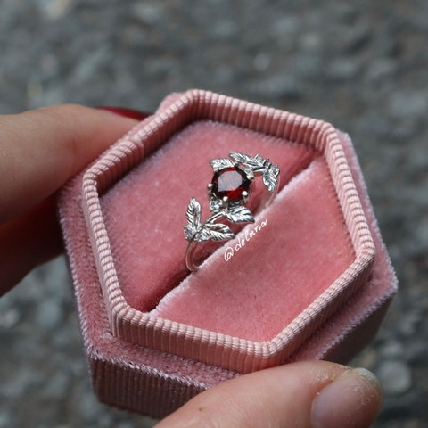 Nhẫn Floral Đá Thiên Nhiên De Luna