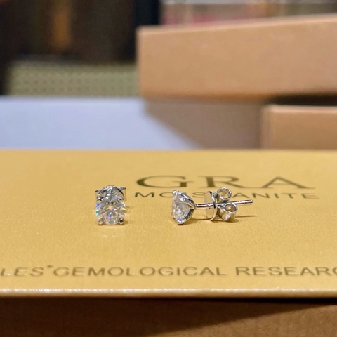 Bông Tai Moissanite Trắng Không Mờ Đục Full KĐ GRA