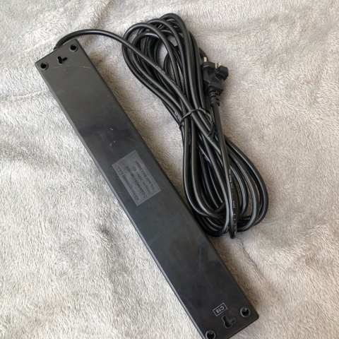 Ổ cắm 6 lỗ 3 chấu dây 2m màu đen đỏ