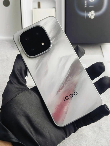 Điện thoại Vivo iQOO 15 (Snapdragon 8 Elite Gen 5 - 7000mAh)