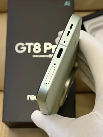 Điện thoại Realme GT8 Pro (Snapdragon 8 Elite Gen 5 - Pin 7000mAh)