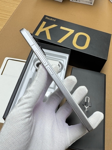 Điện thoại Xiaomi Redmi K70 qua sử dụng (Snap 8 Gen 2 sạc 120W)