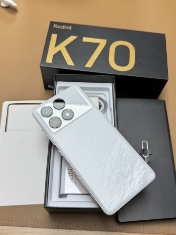 Điện thoại Xiaomi Redmi K70 qua sử dụng (Snap 8 Gen 2 sạc 120W)