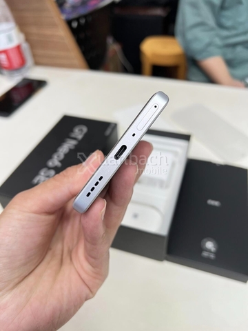 Điện thoại Realme GT Neo 6 SE 5G Snapdragon 7+ Gen 3