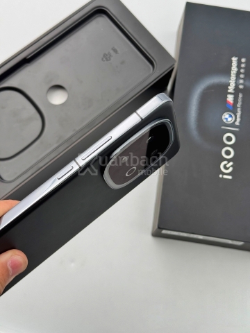 Điện thoại Vivo iQOO 13 5G New Seal Snapdragon 8 Elite