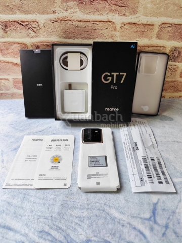 Điện thoại Realme GT 7 Pro 5G Snapdragon 8 Elite