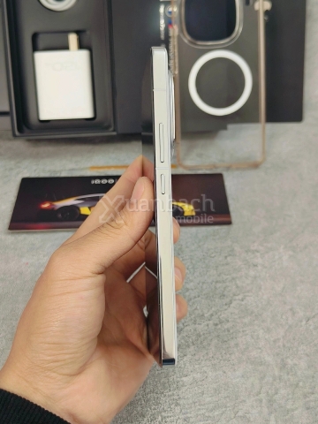 Điện thoại Vivo iQOO 12 5G New Seal Snapdragon 8 Elite