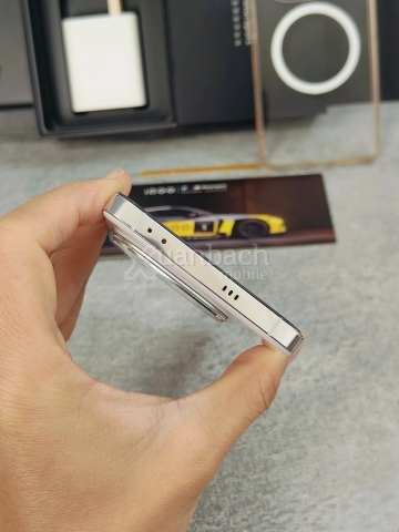 Điện thoại Vivo iQOO 12 5G New Seal Snapdragon 8 Elite