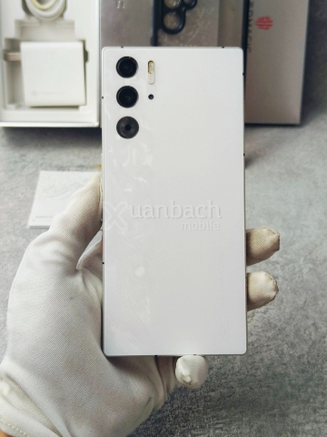 Điện thoại Nubia Red Magic 9 Pro 5G Likenew Snapdragon 8 Gen 3