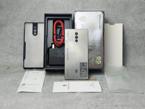 Điện thoại Nubia Red Magic 8 Pro Plus 5G Likenew Snapdragon 8 Gen 2, Sạc 165W