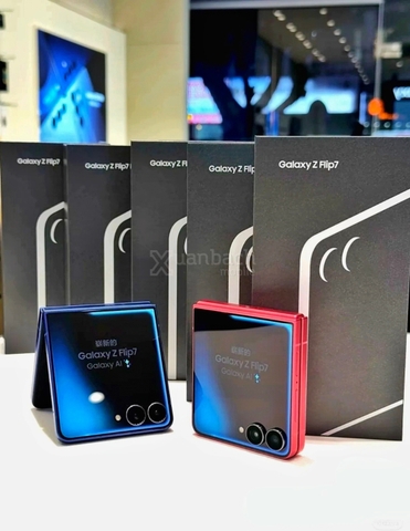 Điện thoại Samsung Galaxy Z Flip7 5G 12/256GB