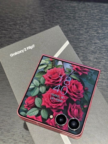 Điện thoại Samsung Galaxy Z Flip7 5G 12/256GB
