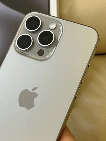 Điện thoại iPhone 15 Pro Max Likenew