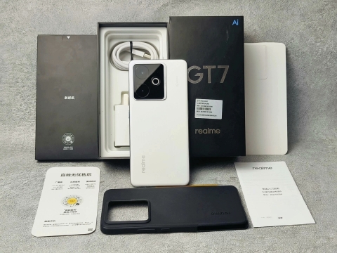 Điện thoại Realme GT7 5G Dimensity 9400 Plus - Pin 7200mAh