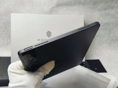 Máy tính bảng ZTE Nubia Red Magic Gaming Tablet Pro Snapdragon 8 Gen 3 L