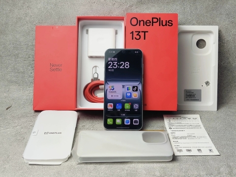 Điện thoại OnePlus 13T 5G Pin 6260mAh - Snapdragon 8 Elite