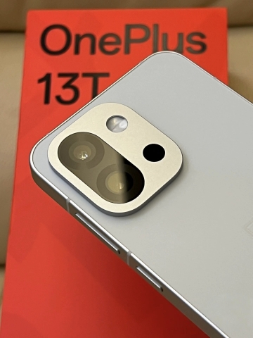 Điện thoại OnePlus 13T 5G Pin 6260mAh - Snapdragon 8 Elite