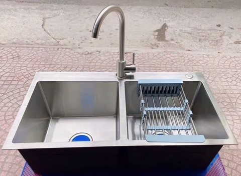 Chậu rửa bát inox sus 304 kèm vòi inox tròn nóng lạnh