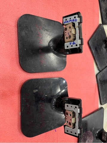 Chân đế màn hình máy tính để bàn LG model 24M47VQ (tháo máy)