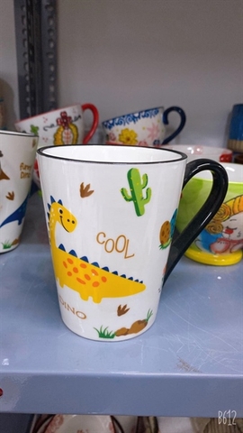 Cốc KHỦNG LONG- Vàng 14*10*12cm