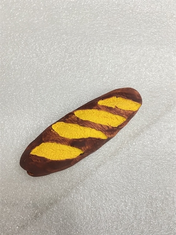 Decor tủ lạnh hình bánh mì dài