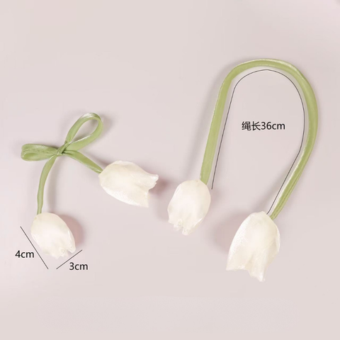 Dây hoa tuylip vải làm nơ màu ngà