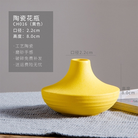 BH14- Bình hoa chân to cổ ngắn màu vàng 12*8cm