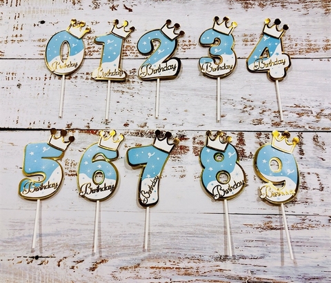 Que cắm HPBD + vương miện xanh số 8